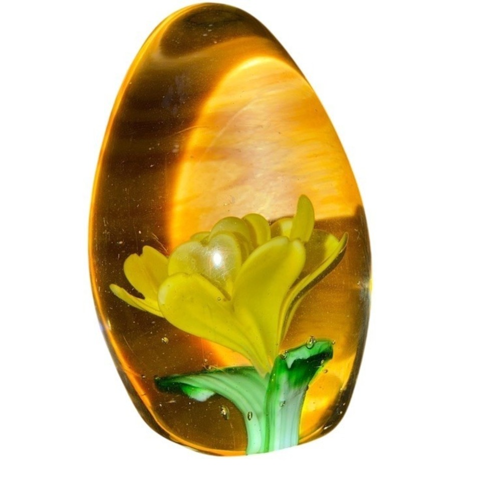 Unbranded Art Glass Paperweight Amber Oval Encased Yellow Flower 3 in